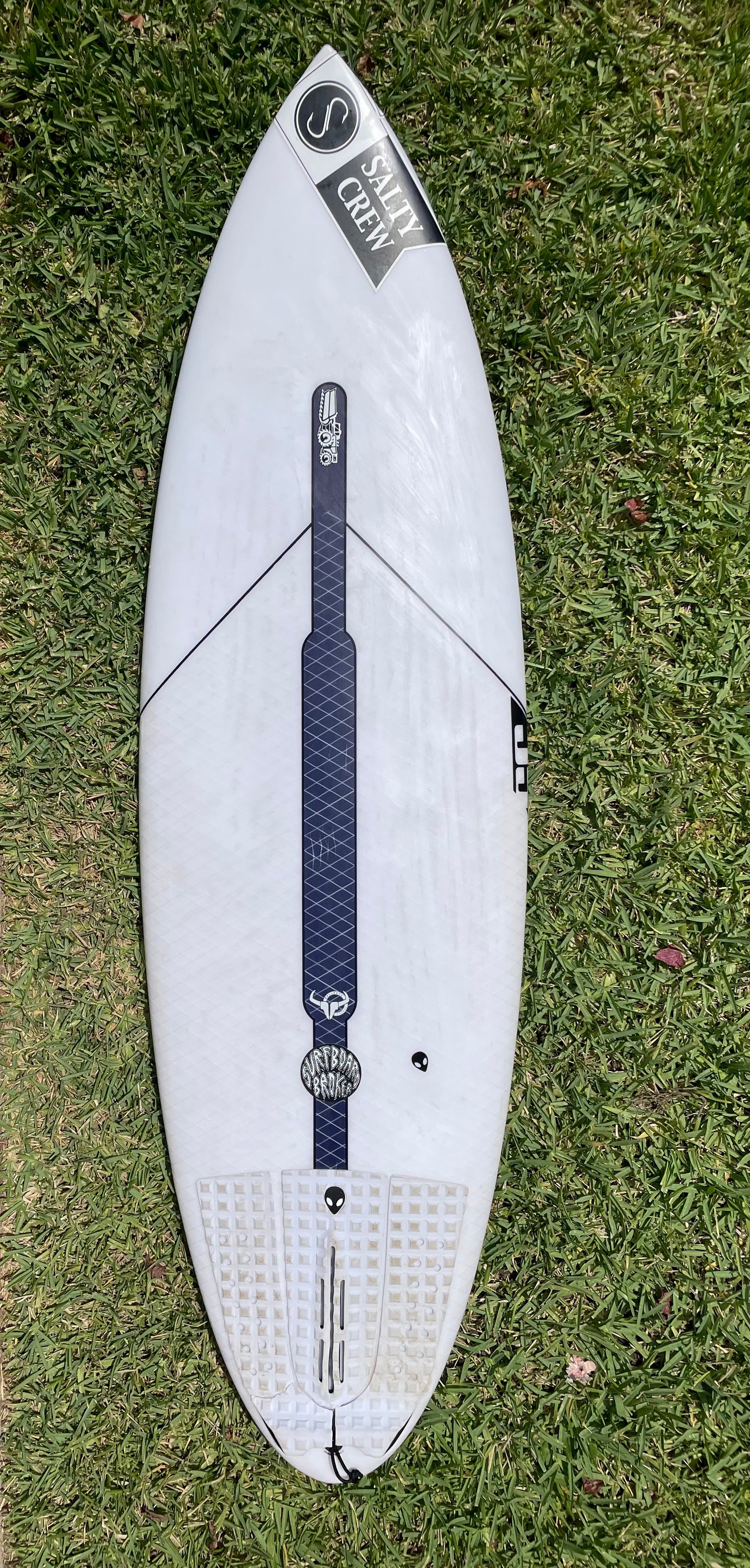JS Industries Bullseye Hyfi 2.1 like new Surfboard 5.8" x 19.1/2" x 2.7/16" x 29.5 L