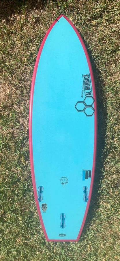 Neck Beard 2 Al Merrick Used surfboard very good condition 5.4 24.2LT