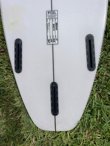 Pyzel Surfboards Phantom Used Surfboard 5.9" x 19.25" x 2.44"x 28.6L